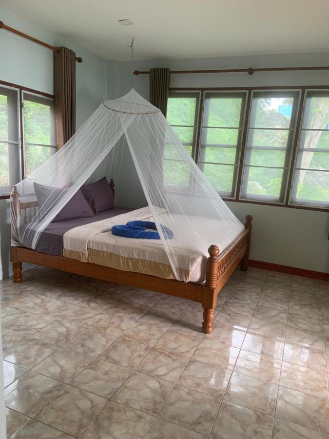 Lucky Resort Haad Yao Bagian luar foto