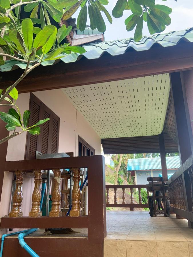 Lucky Resort Haad Yao Bagian luar foto