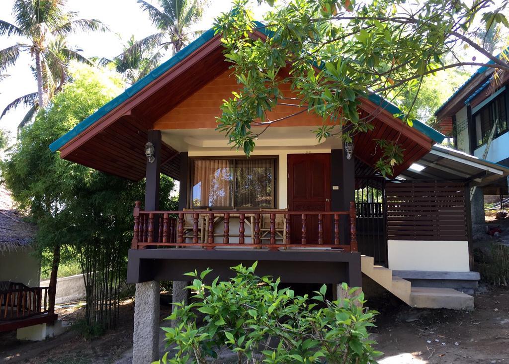 Lucky Resort Haad Yao Bagian luar foto