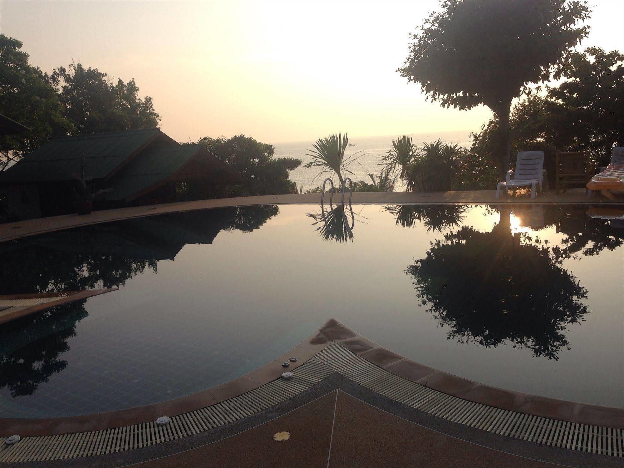 Lucky Resort Haad Yao Bagian luar foto