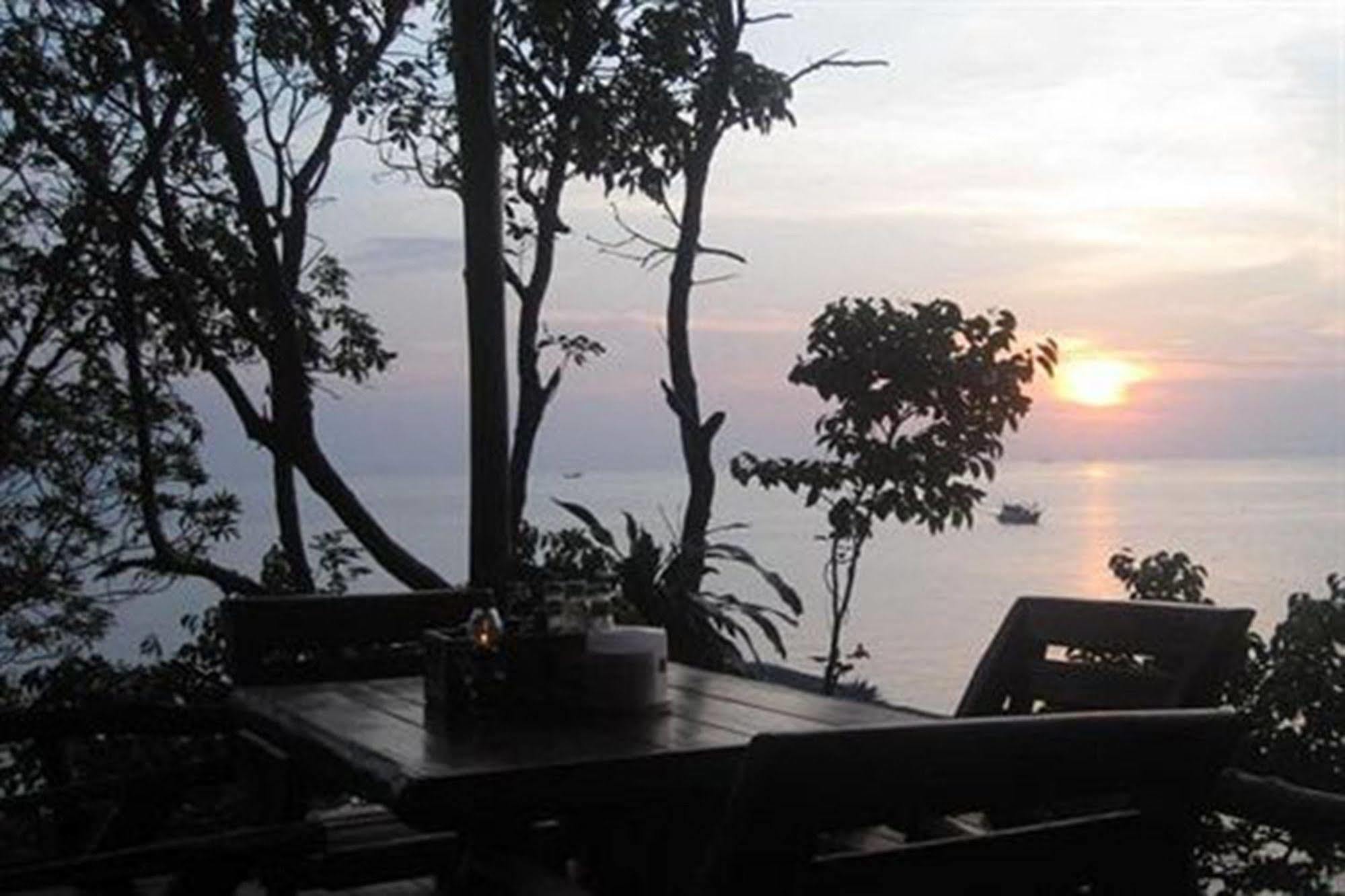 Lucky Resort Haad Yao Bagian luar foto